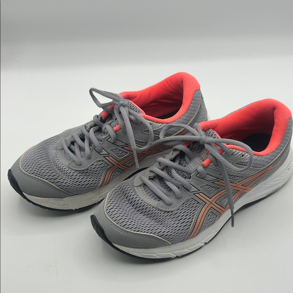 Oasics Amplifoam Gray and Coral women’s Running Shoes | size 8 1/2